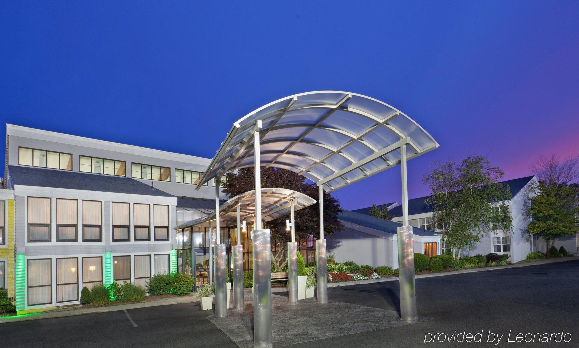 Holiday Inn Cape Cod - Hyannis, An Ihg Hotel Exterior photo